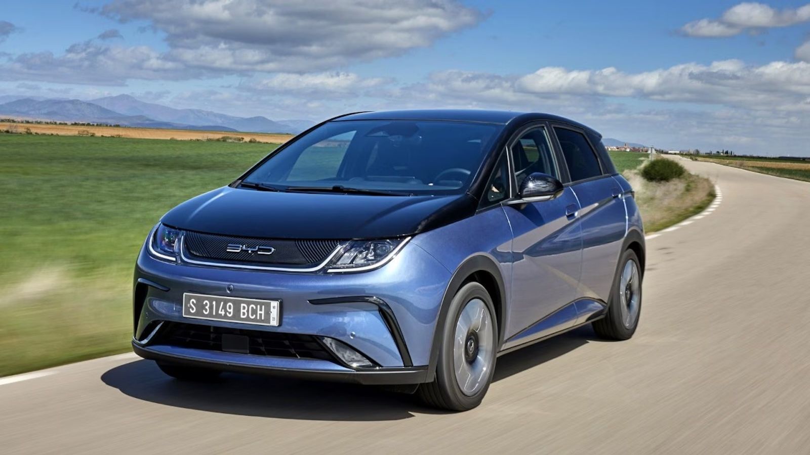 BYD Dolphin DM-i: Plug-in Hybrid έκδοση για το hatchback της μαρκας
